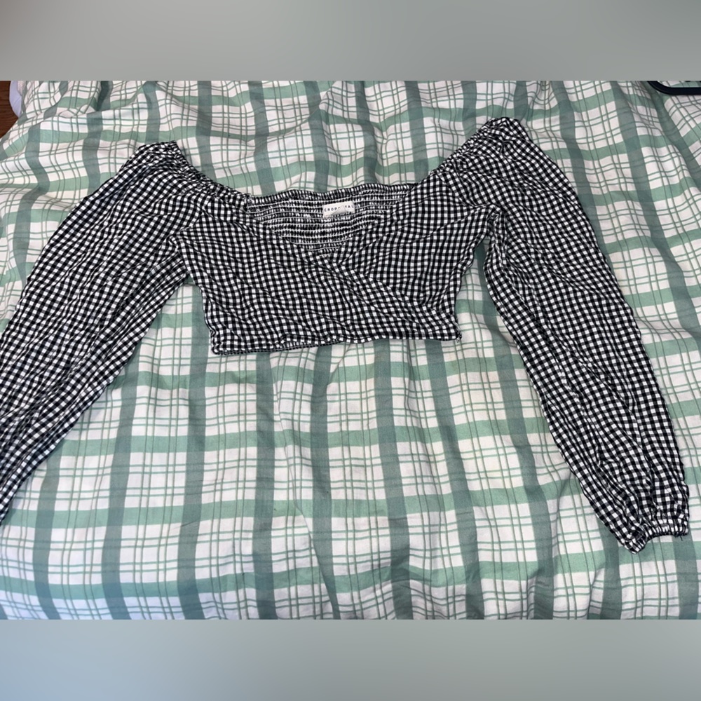Aeropostal Crossover crop top in size XS.